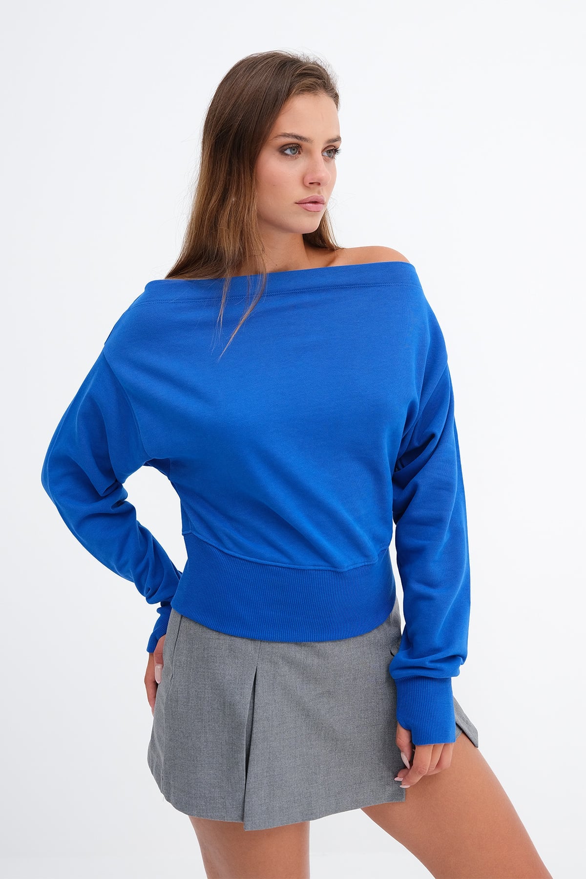 Royal-Blue_Boat-Neck-Crop-Sweatshirt-addax