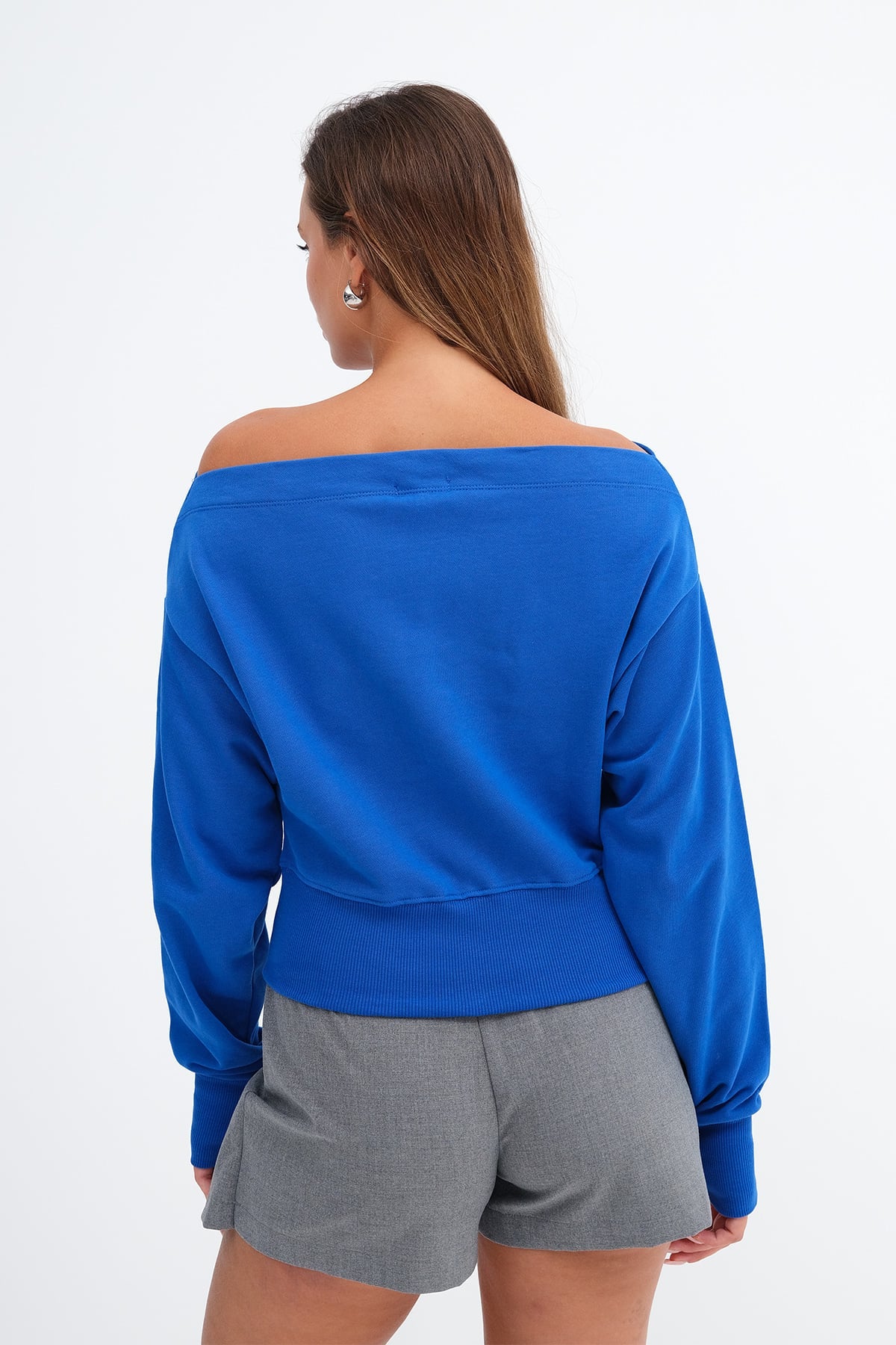 Royal-Blue_Boat-Neck-Crop-Sweatshirt-addax