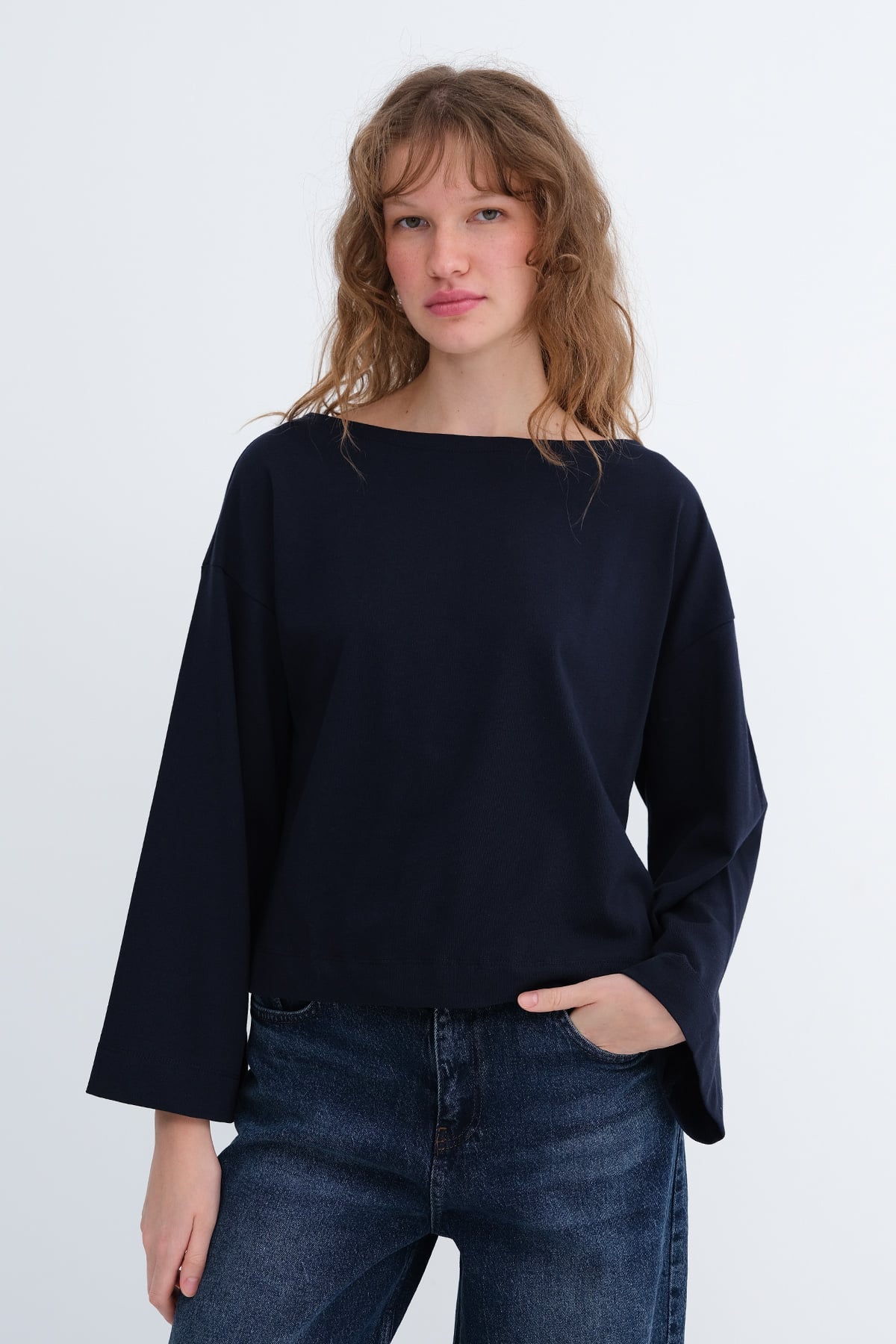 Dark-Night-Blue_Off-Shoulder-Long-Sleeve-Basic-T-shirt-addax