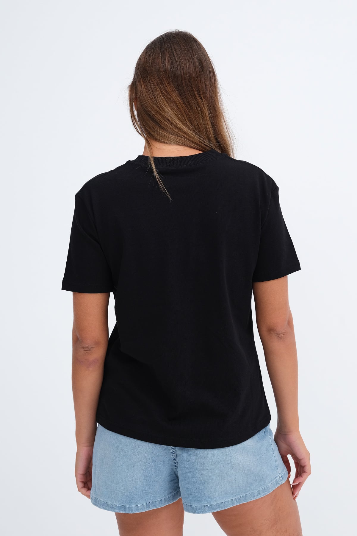 Black_Basic-T-shirt-P06047-addax