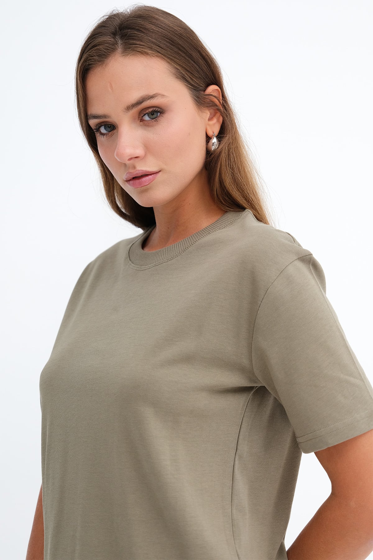 Khaki_Basic-T-shirt-P06047-addax