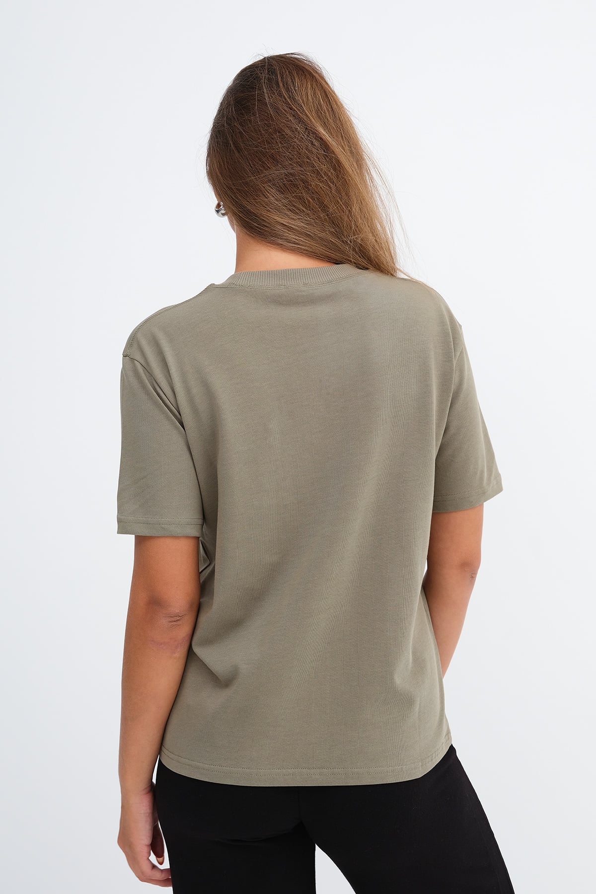 Khaki_Basic-T-shirt-P06047-addax