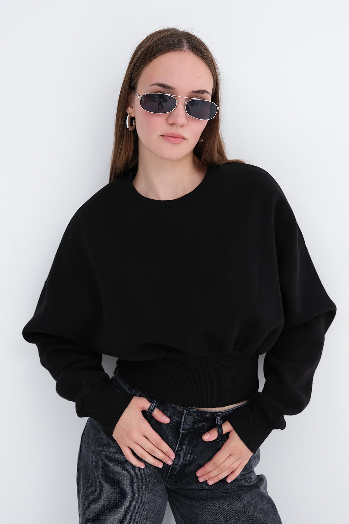 Black_Fleece-Lined-Cropped-Sweatshirt-addax