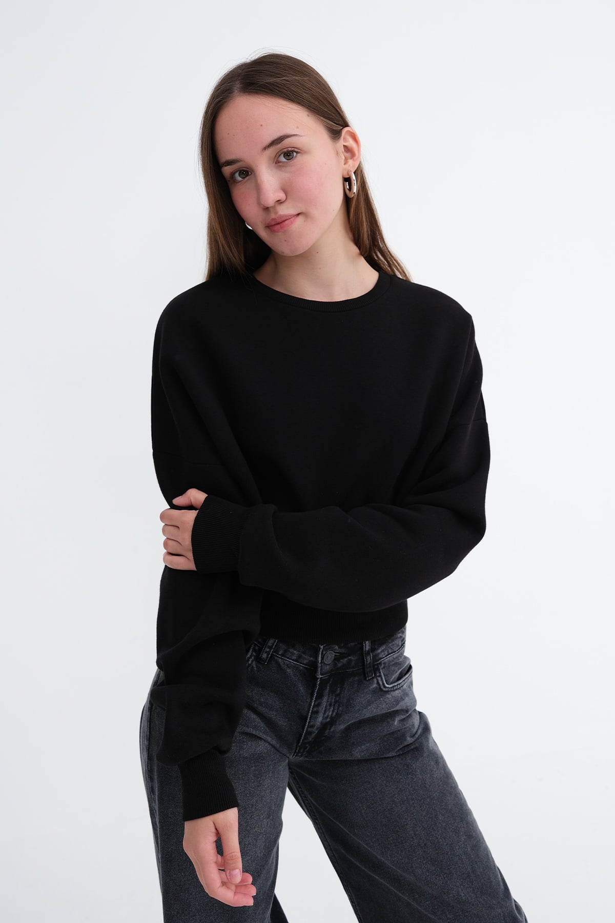 Black_Fleece-Lined-Cropped-Sweatshirt-addax