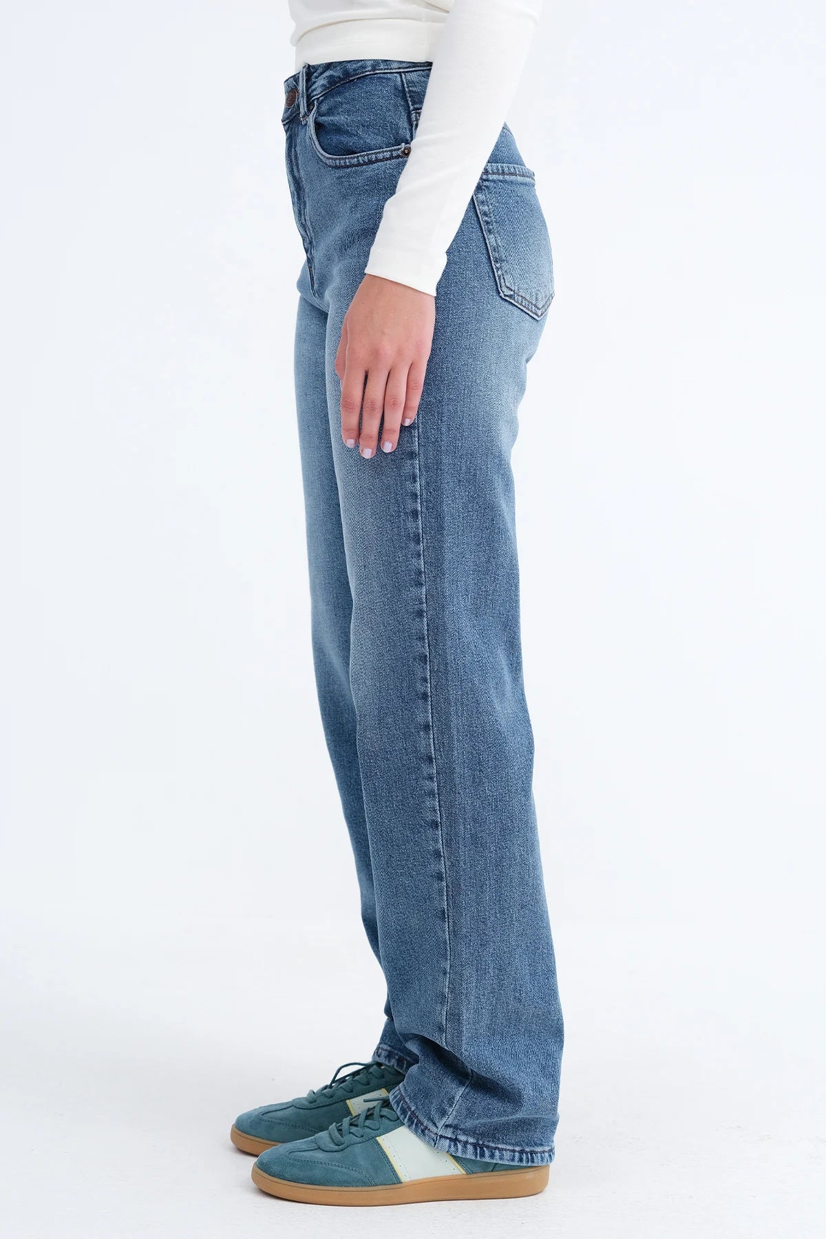 Blue_Wide-Leg-Jeans-addax