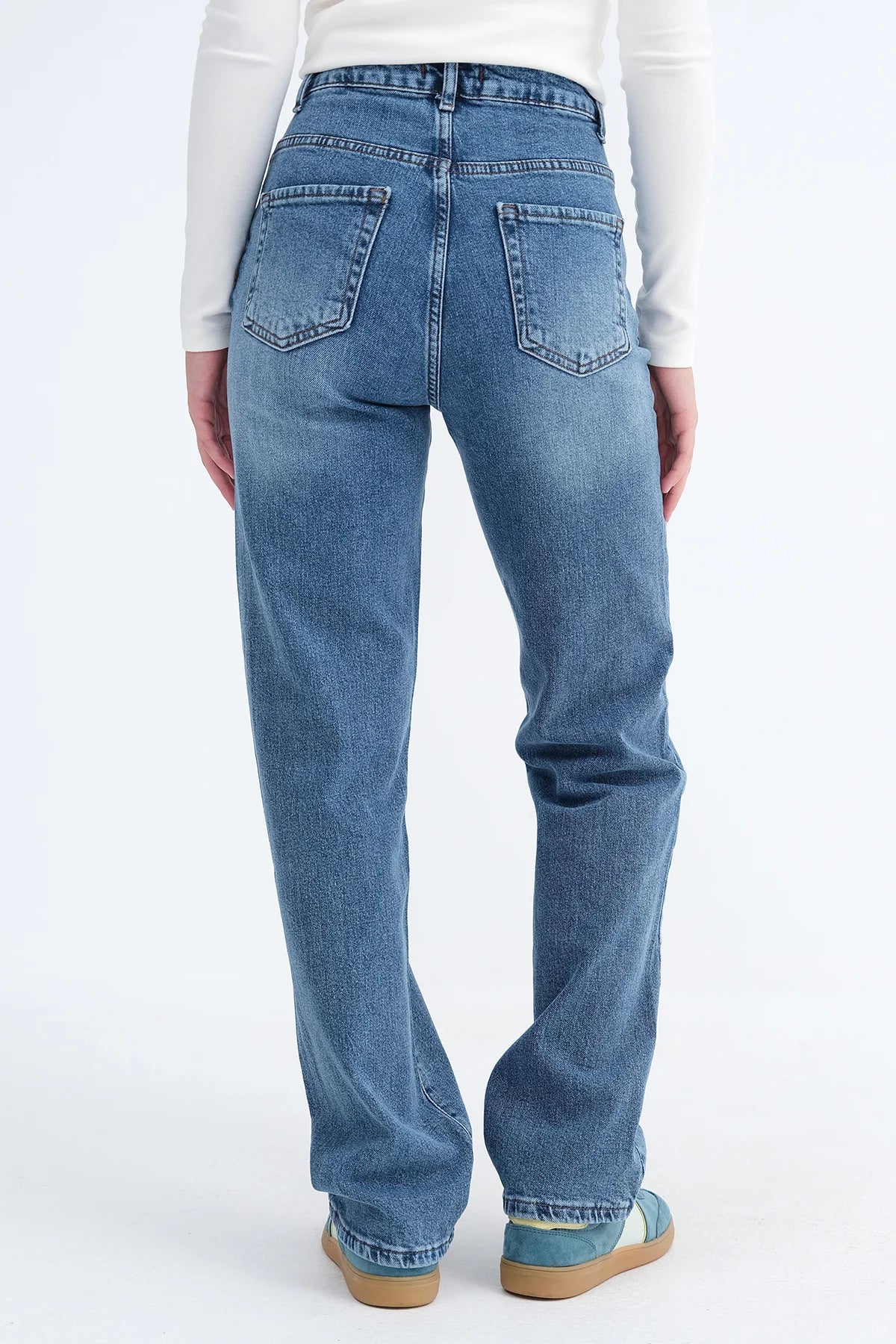 Blue_Wide-Leg-Jeans-addax