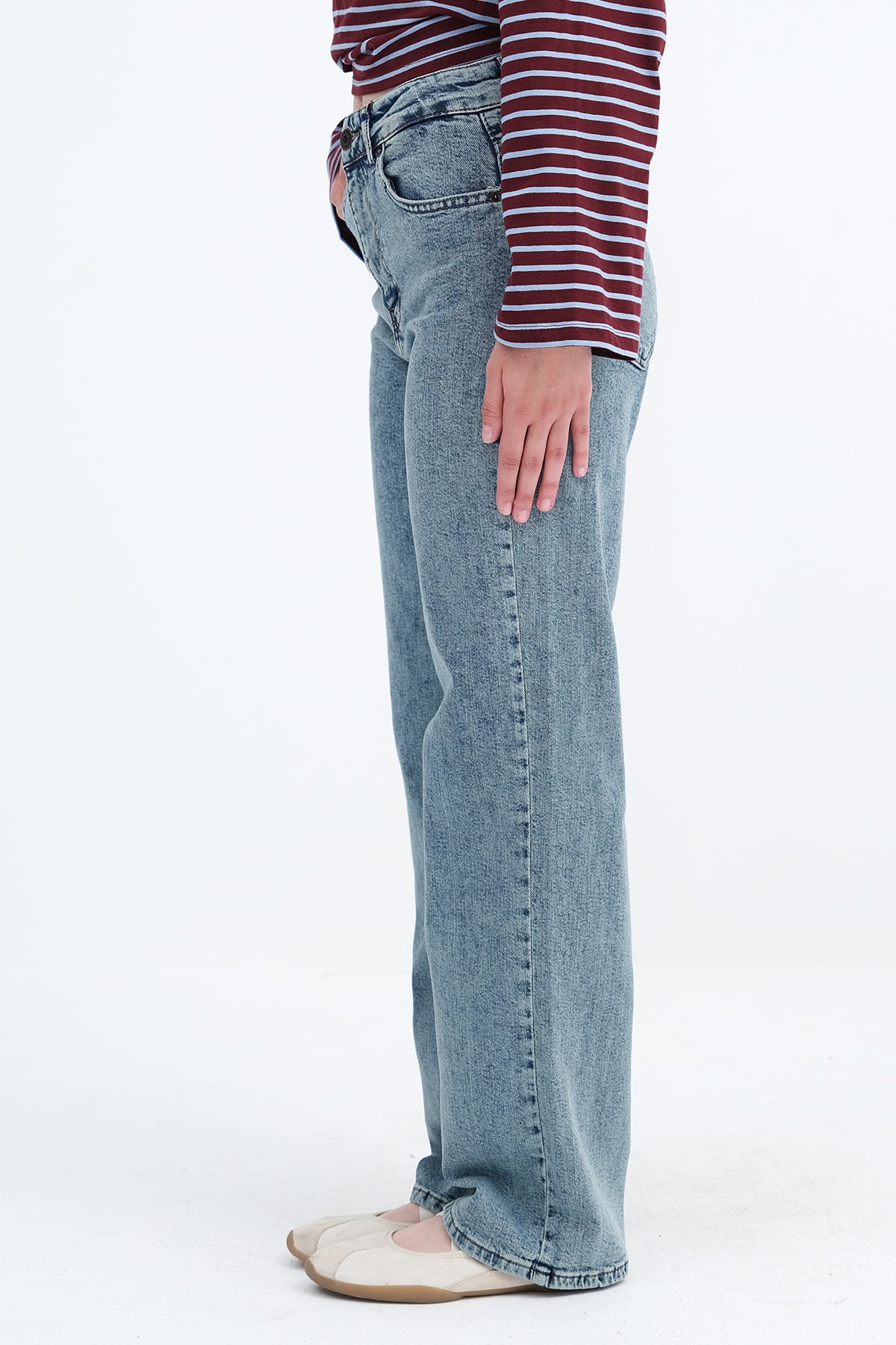 Light-Green_Wide-Leg-Jeans-addax