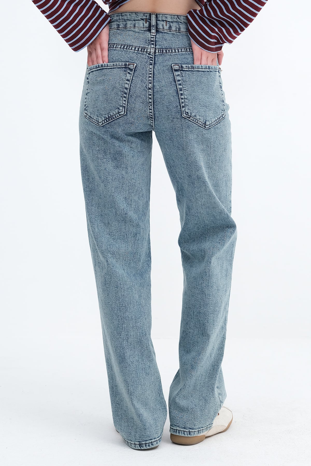 Light-Green_Wide-Leg-Jeans-addax