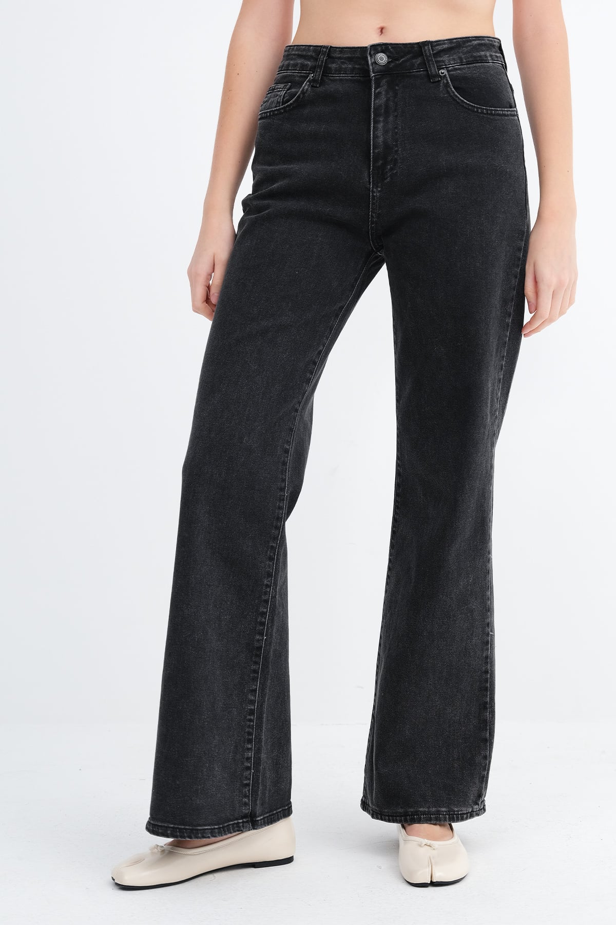 Charcoal_Wide-Leg-Jeans-addax