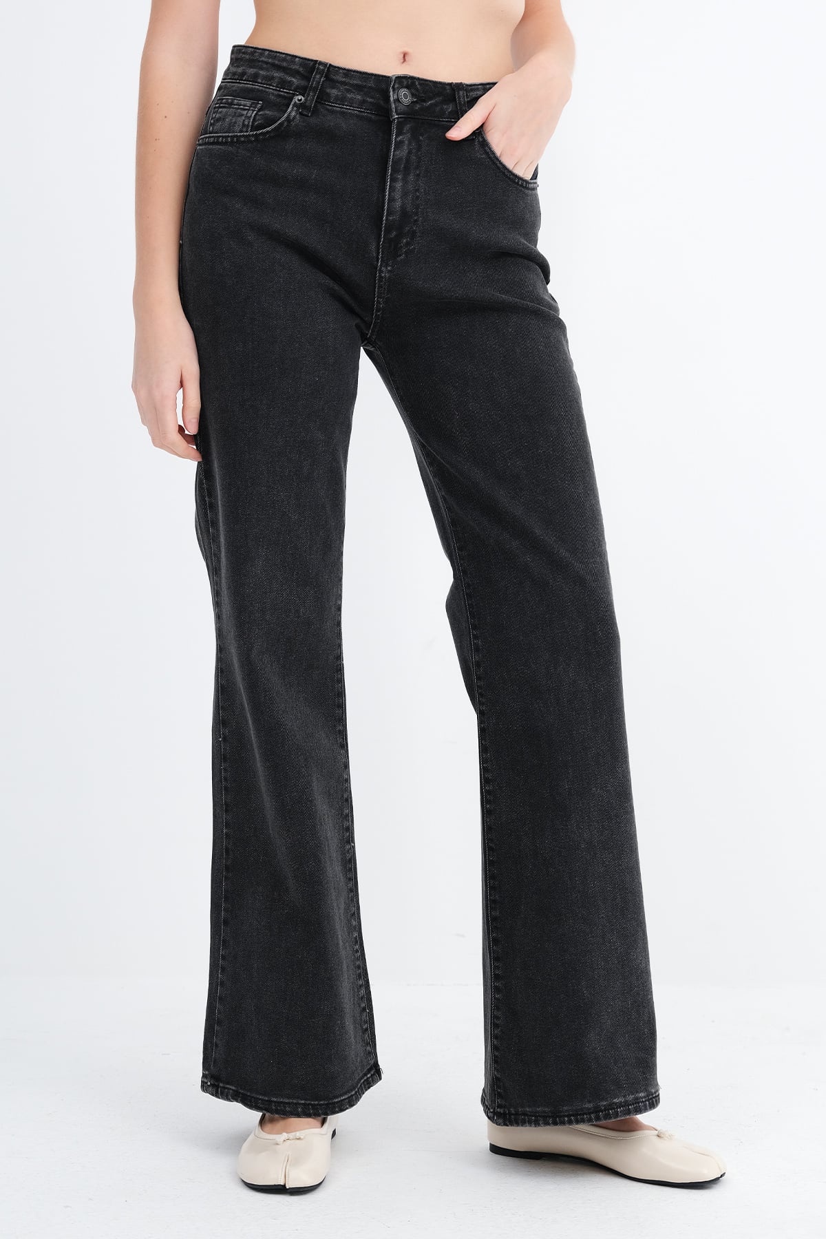 Charcoal_Wide-Leg-Jeans-addax