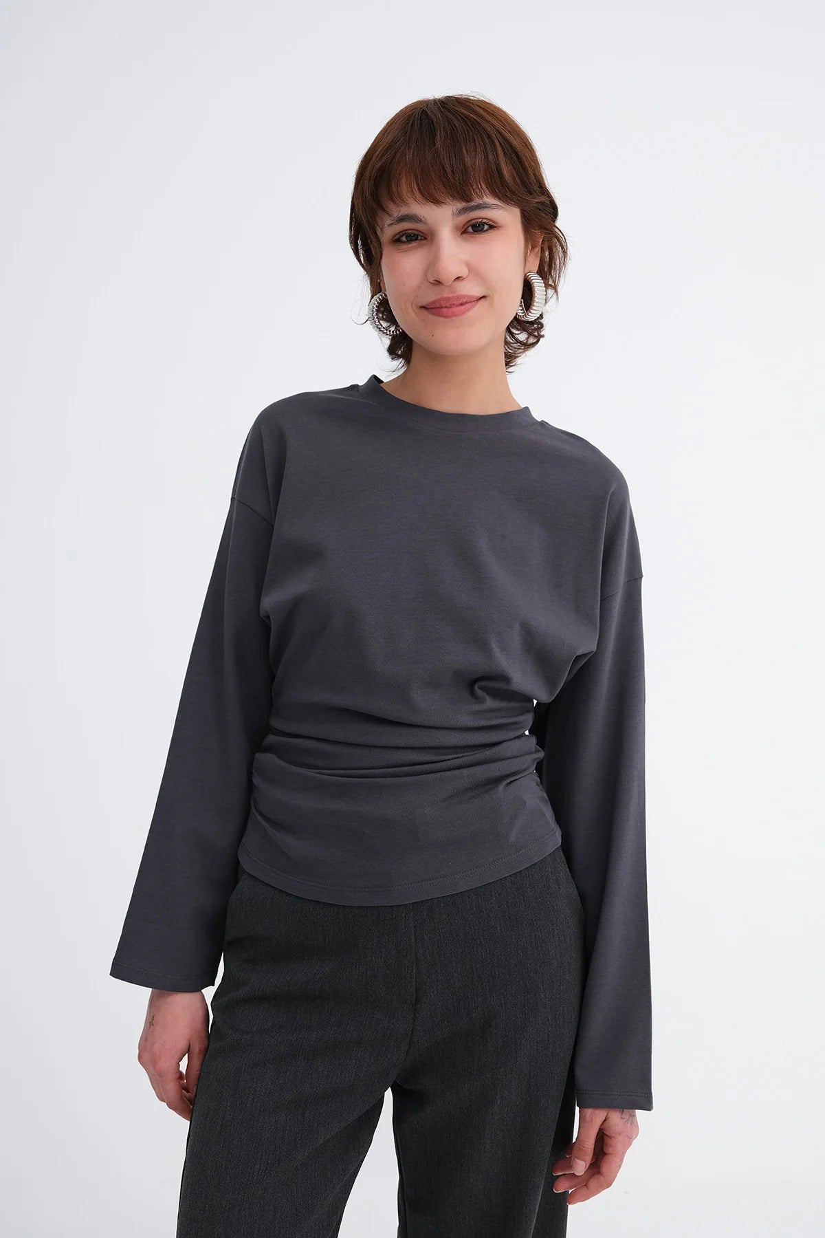 L.Charcoal_Ruched-Long-Sleeve-T-shirt-addax