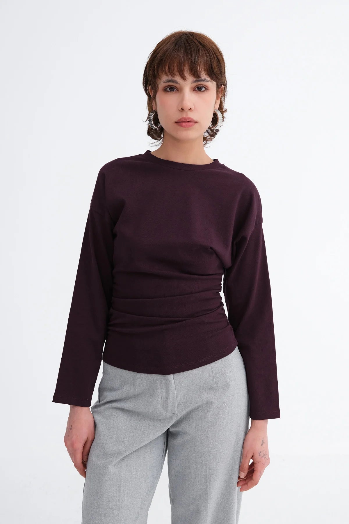 Gardenia_Ruched-Long-Sleeve-T-shirt-addax