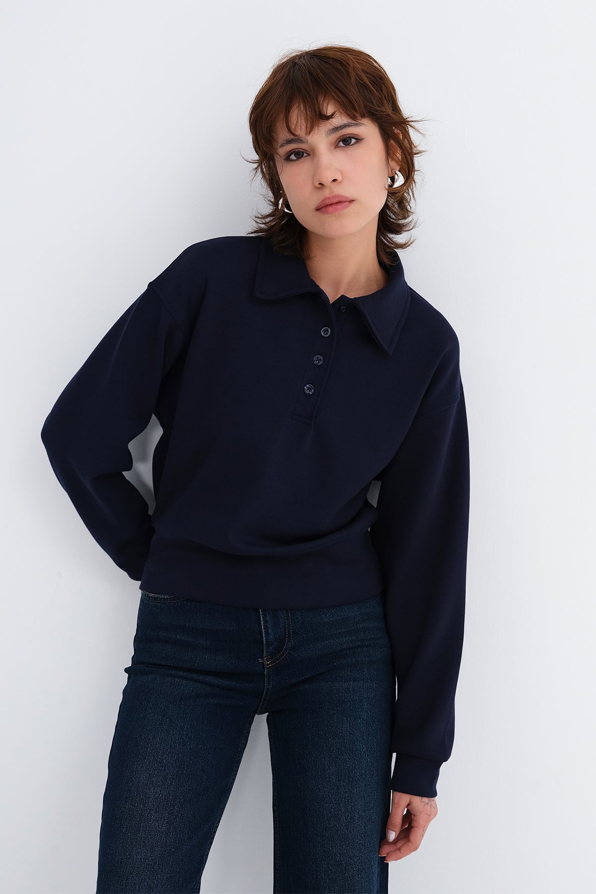 Dark-Night-Blue_Button-Neck-Sweatshirt-addax