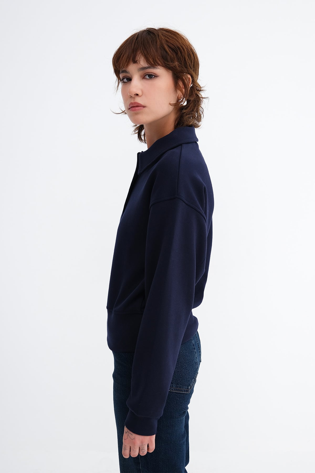 Dark-Night-Blue_Button-Neck-Sweatshirt-addax