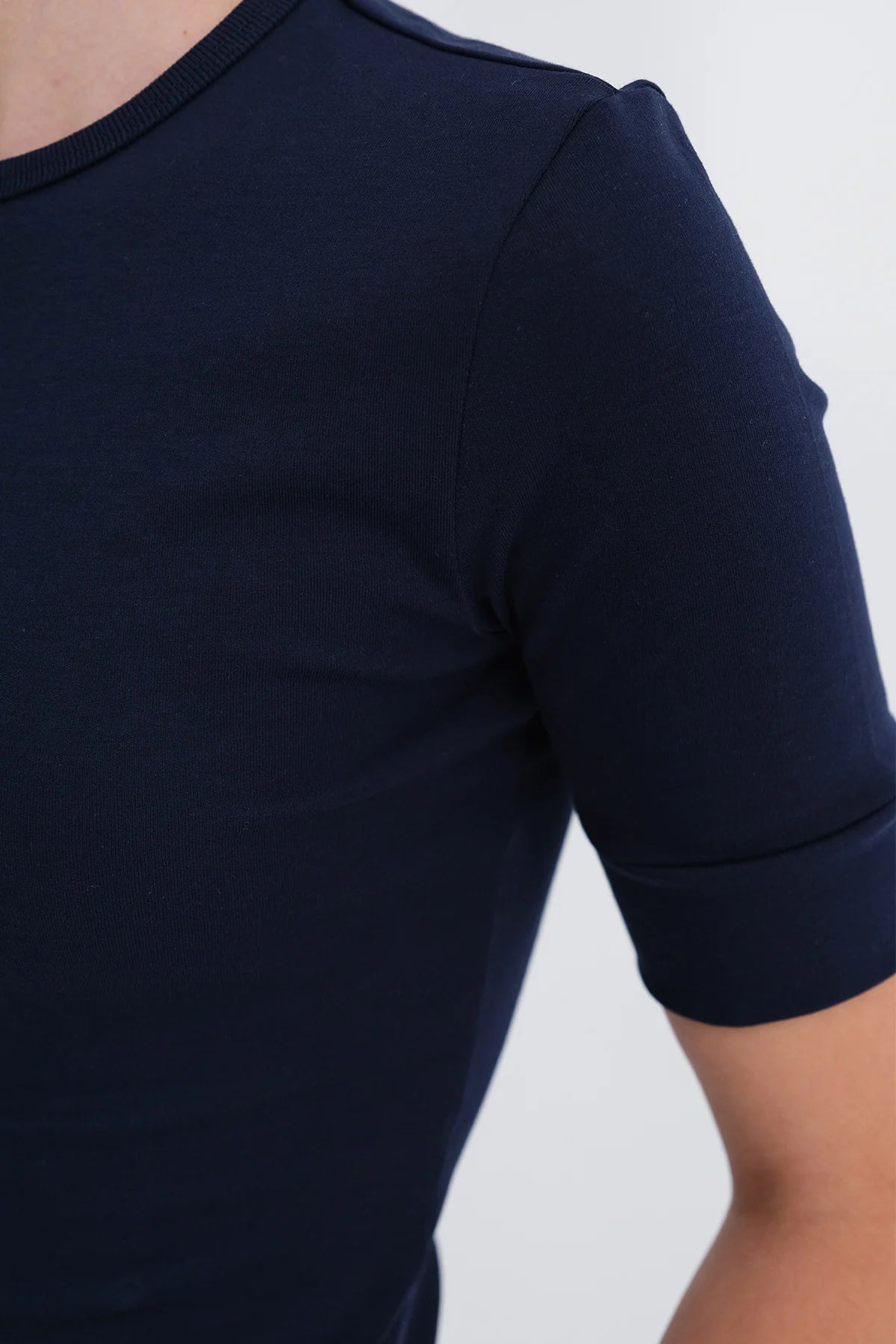 Night-Blue_Crew-Neck-T-shirt-addax