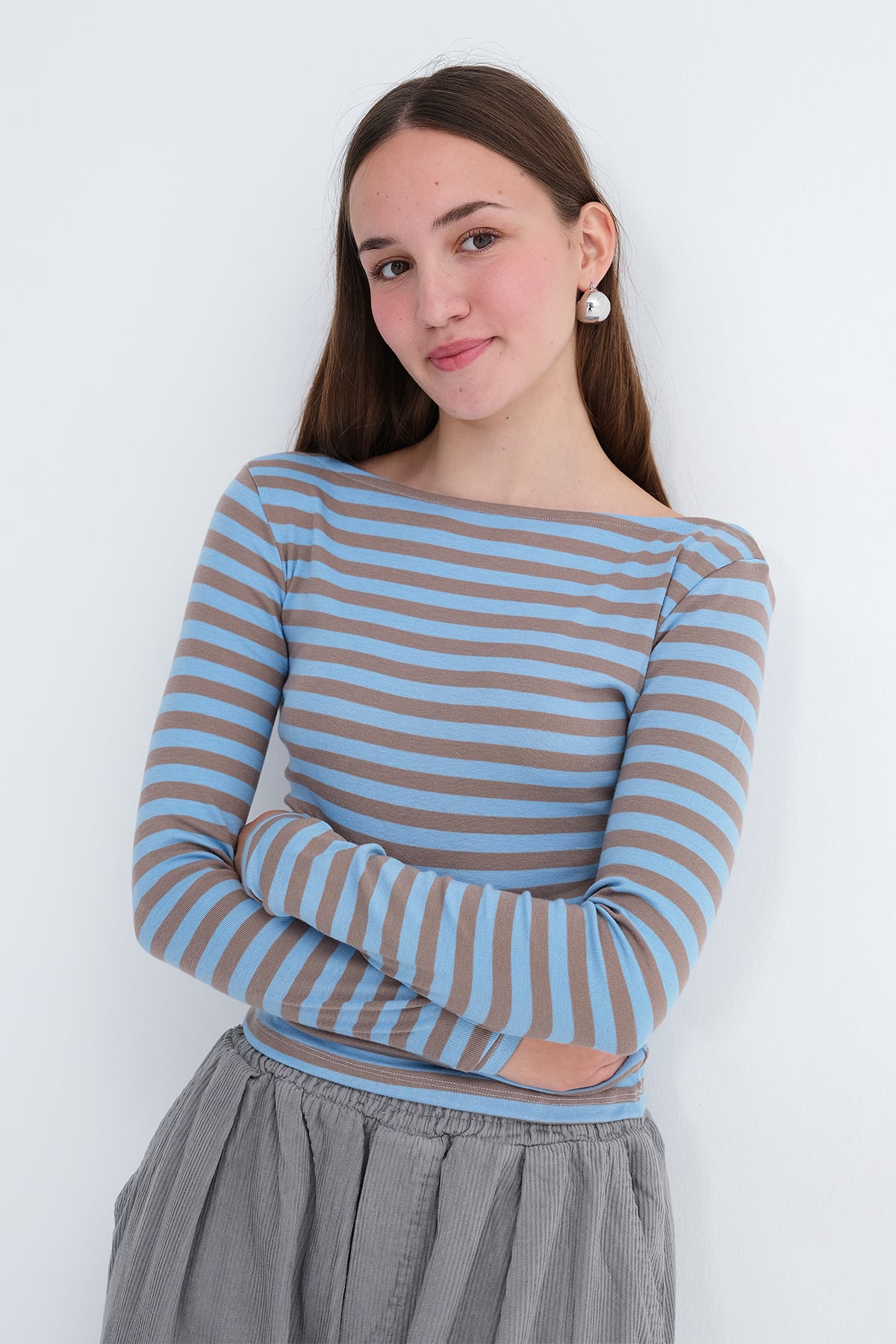 Blue-Brown_Boat-Neck-Striped-Blouse-addax