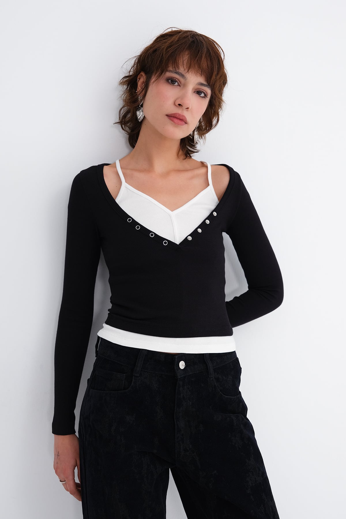 Black_Tank-Top-Detail-Ribbed-Blouse-addax
