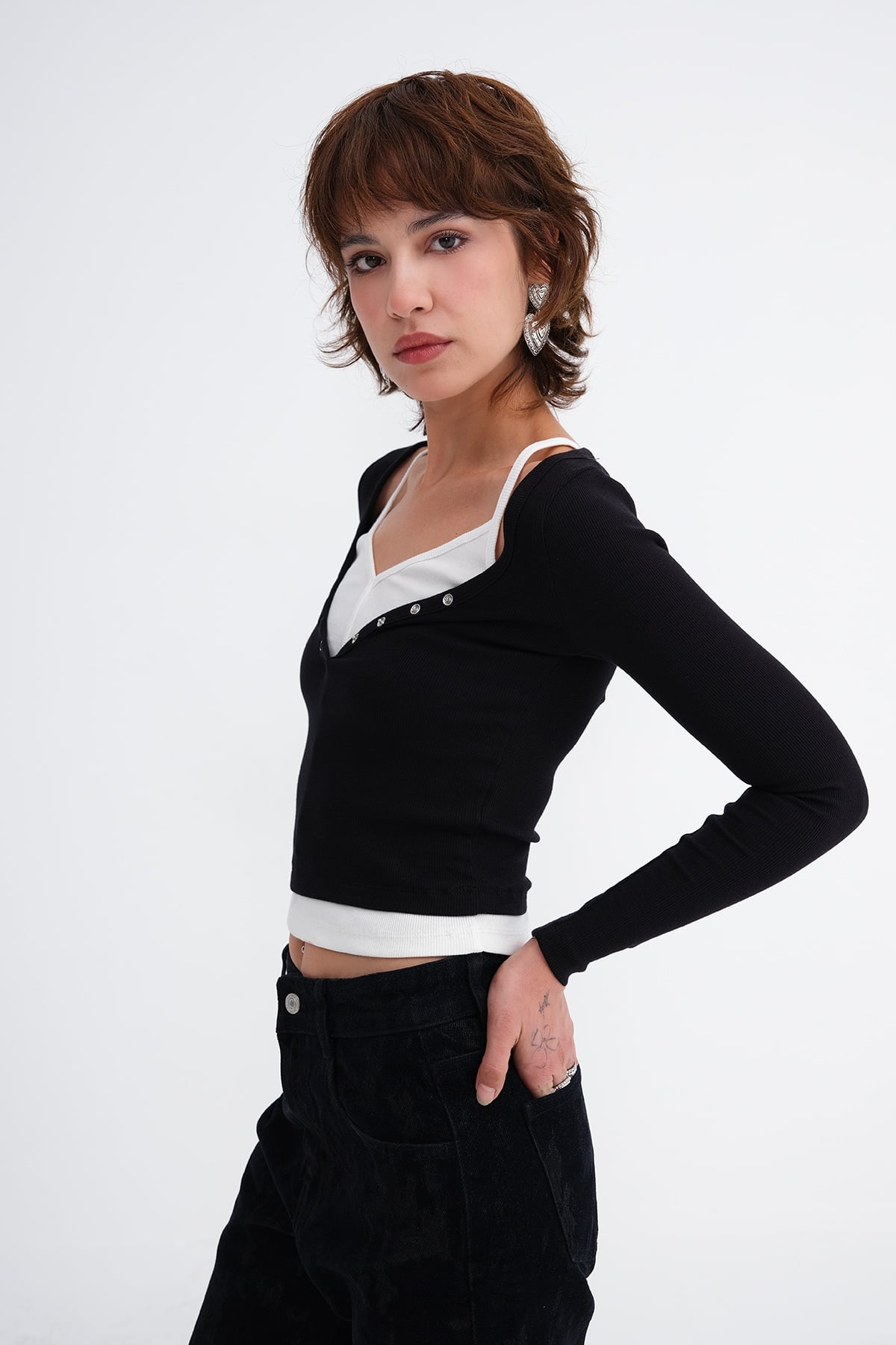 Black_Tank-Top-Detail-Ribbed-Blouse-addax