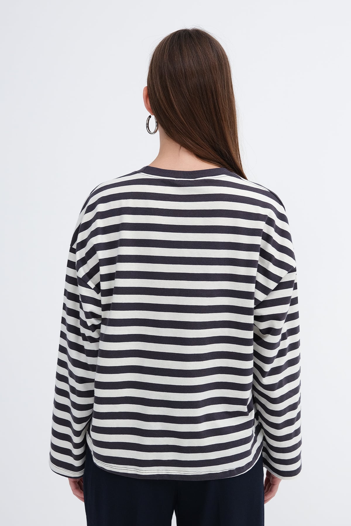 Charcoal---Ecru_Striped-Long-Sleeve-T-shirt-addax