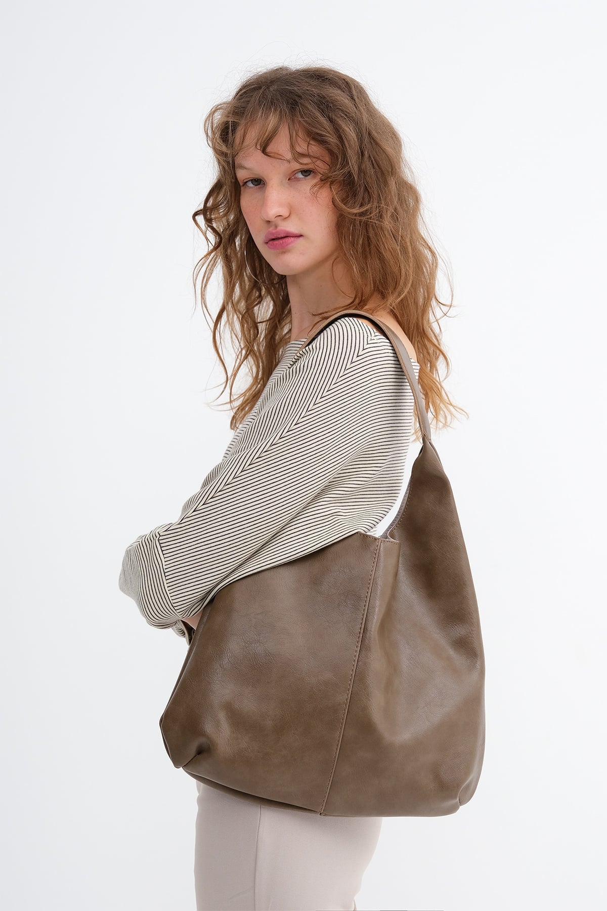 Mink_Snap-Button-Hand-and-Shoulder-Bag-addax
