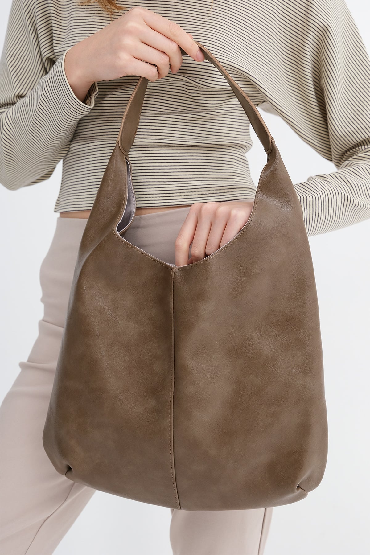 Mink_Snap-Button-Hand-and-Shoulder-Bag-addax
