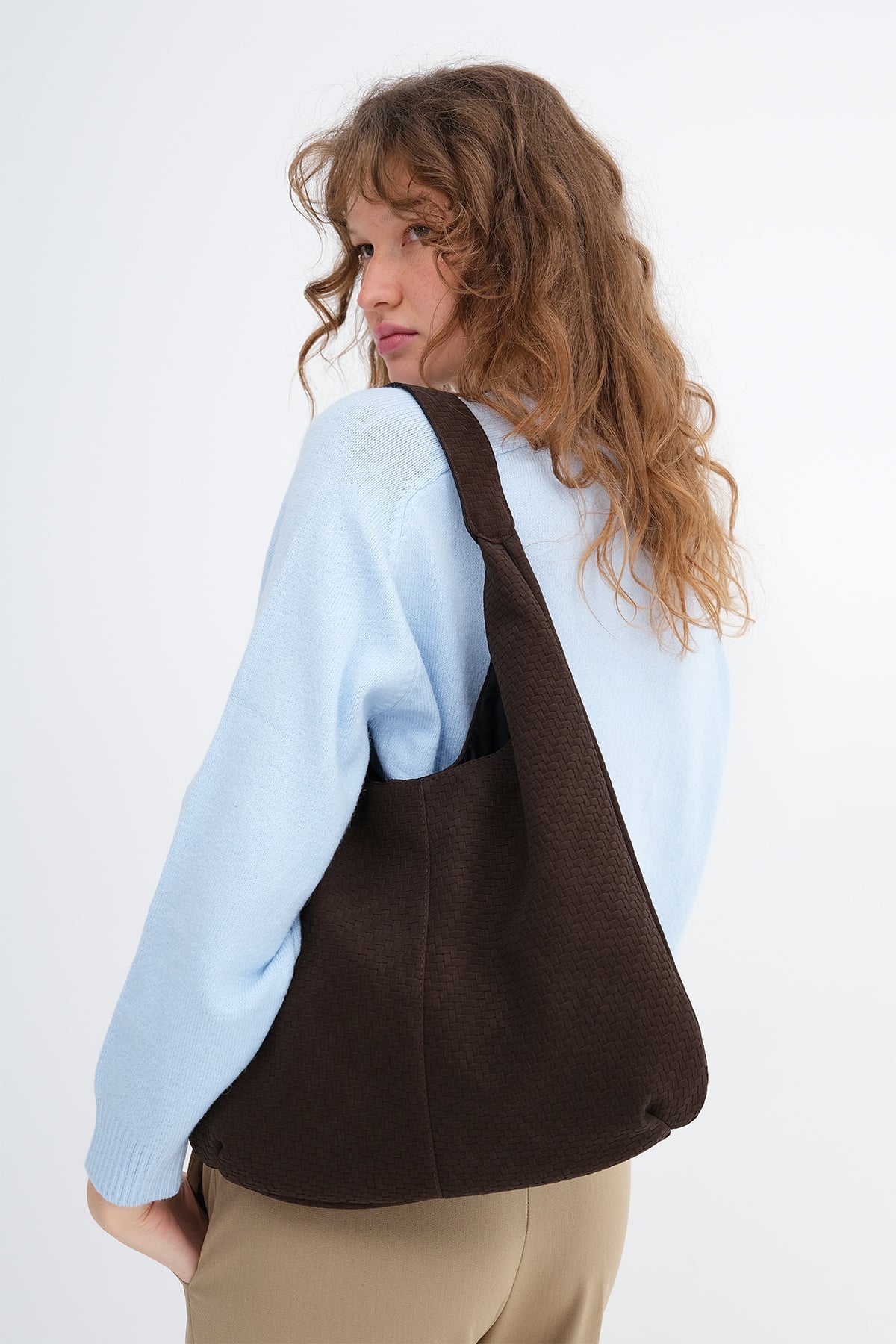 Brown_Textured-Handbag-And-Shoulder-Bag-addax