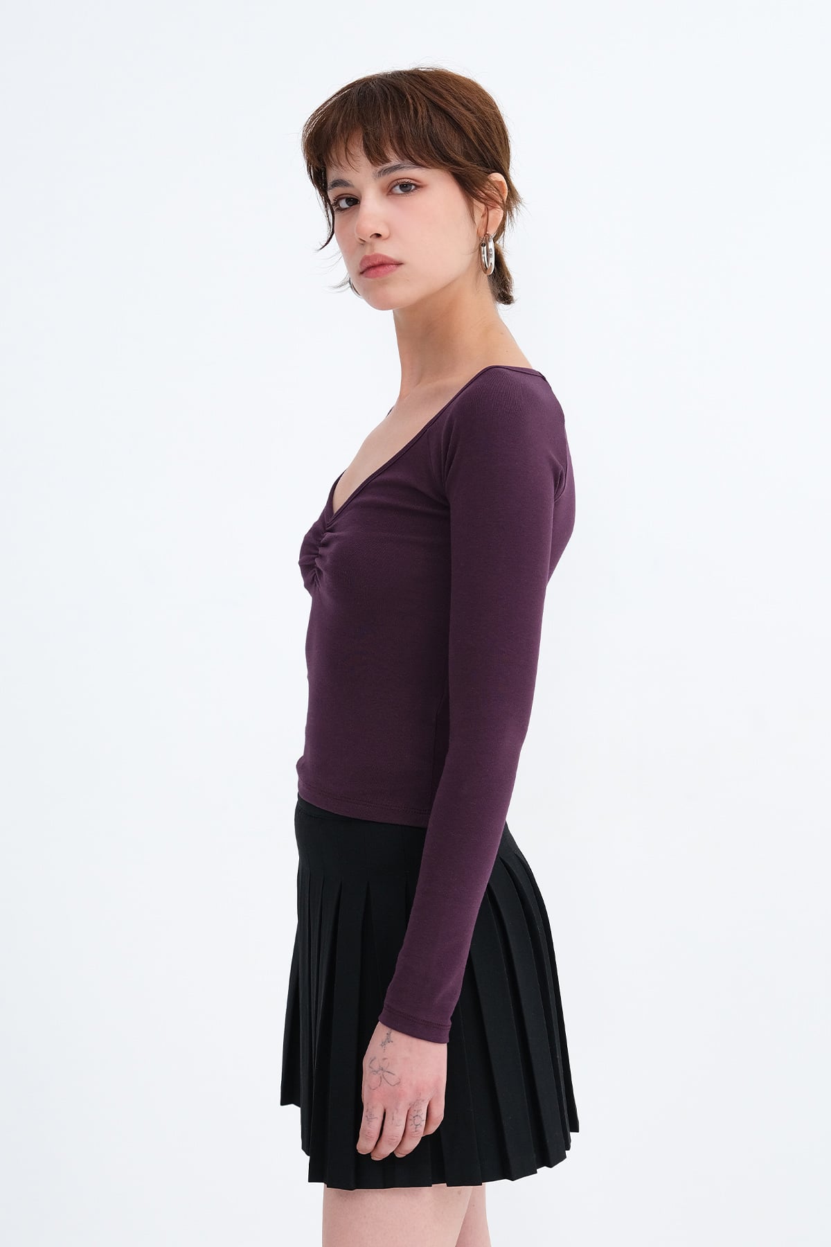 Gardenia_V-Neck-Blouse-addax
