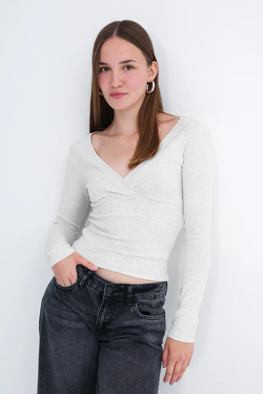 Snow-Melange_V-Neck-Long-Sleeve-Blouse_addax