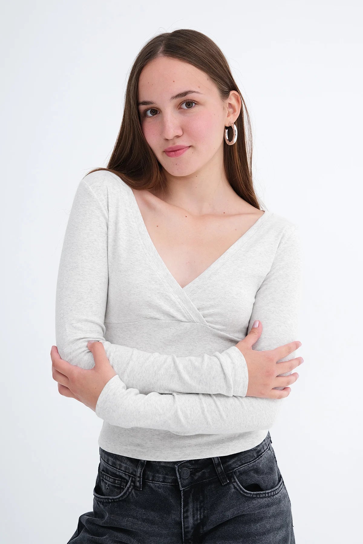 Snow-Melange_V-Neck-Long-Sleeve-Blouse_addax