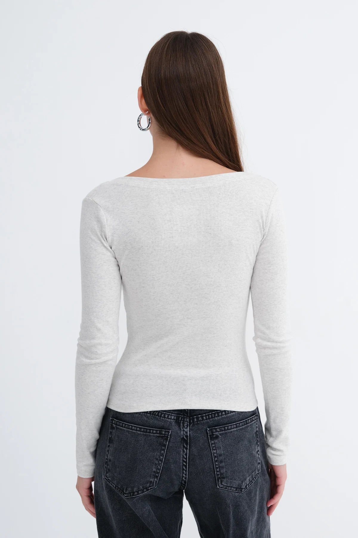 Snow-Melange_V-Neck-Long-Sleeve-Blouse_addax