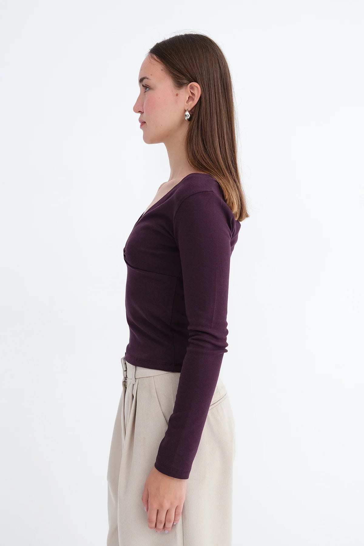 Gardenia_V-Neck-Long-Sleeve-Blouse_addax