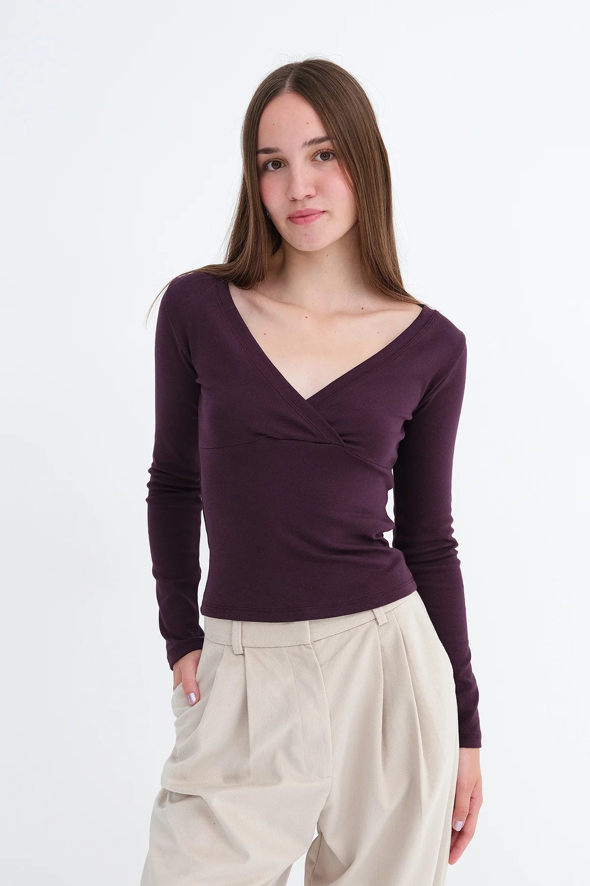 Gardenia_V-Neck-Long-Sleeve-Blouse_addax