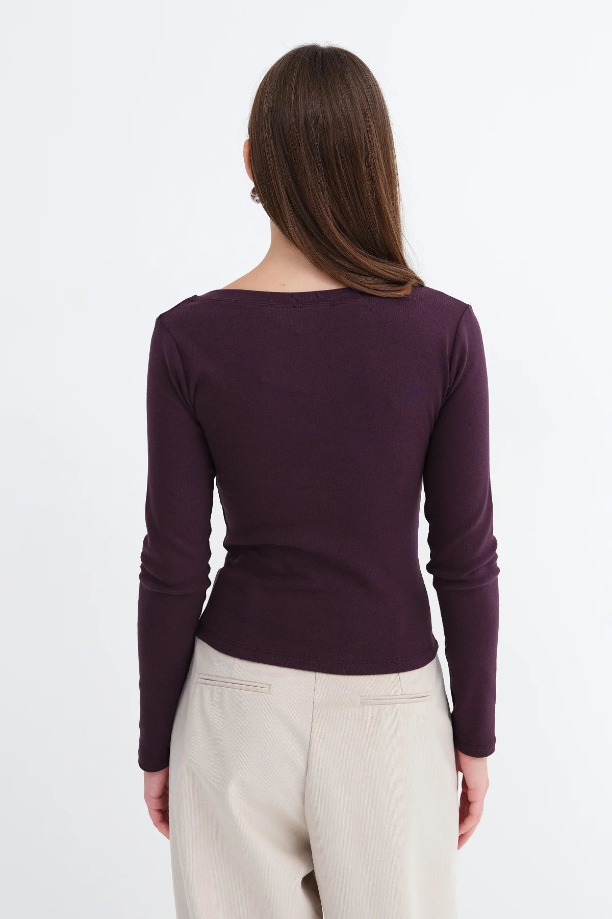 Gardenia_V-Neck-Long-Sleeve-Blouse_addax