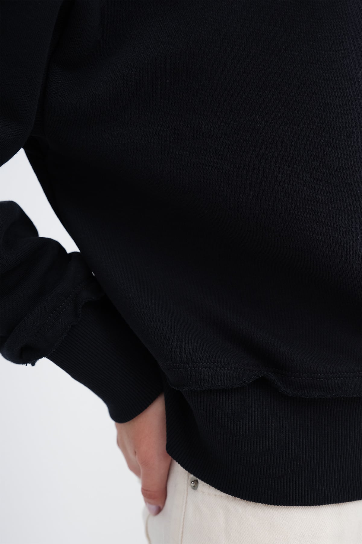 Dark-Night-Blue_Boat-Neck-Sweatshirt-addax