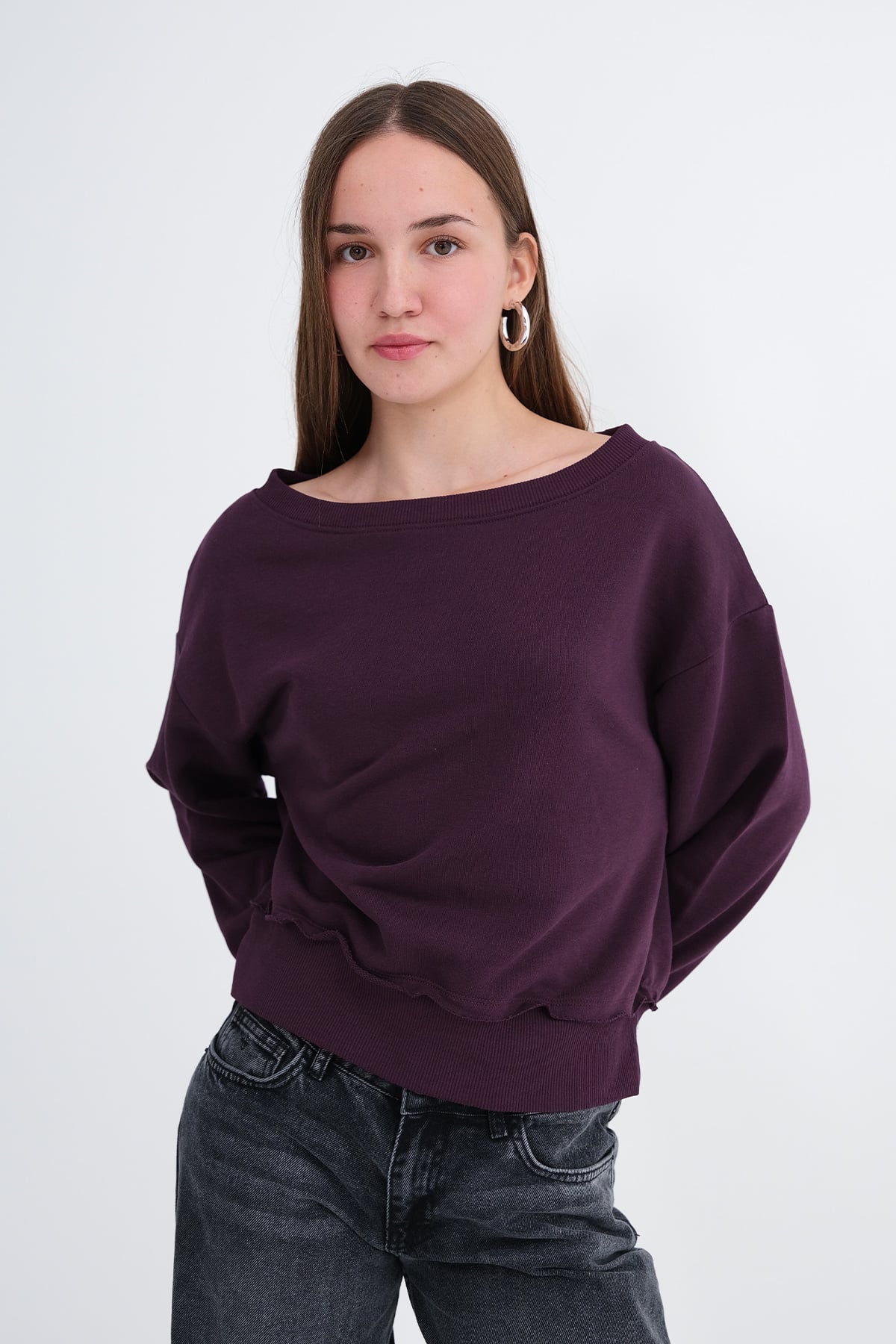 Gardenia_Boat-Neck-Sweatshirt-addax