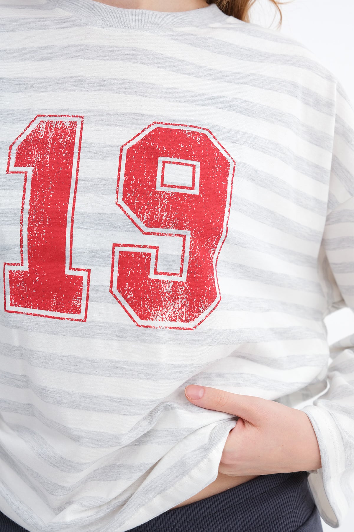 Snow-Melange-Ecru_Striped-Printed-Long-Sleeve-T-shirt-addax