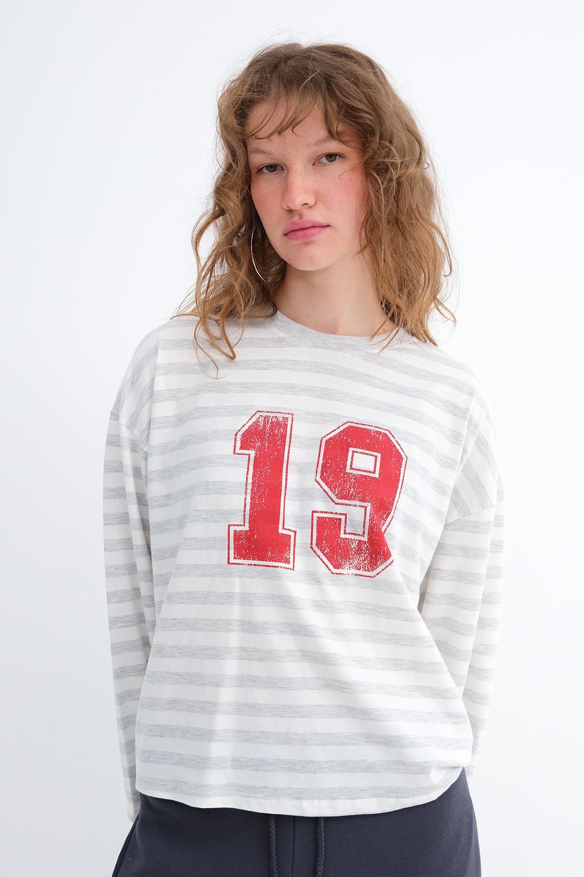 Snow-Melange-Ecru_Striped-Printed-Long-Sleeve-T-shirt-addax