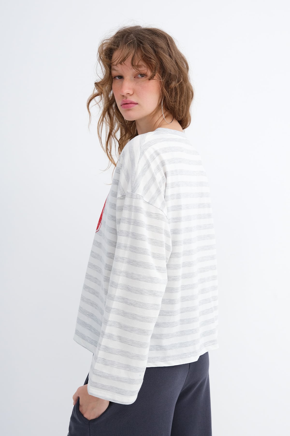 Snow-Melange-Ecru_Striped-Printed-Long-Sleeve-T-shirt-addax