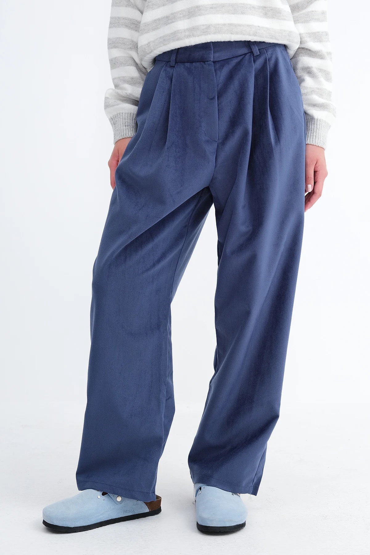 Front Pleated Trousers