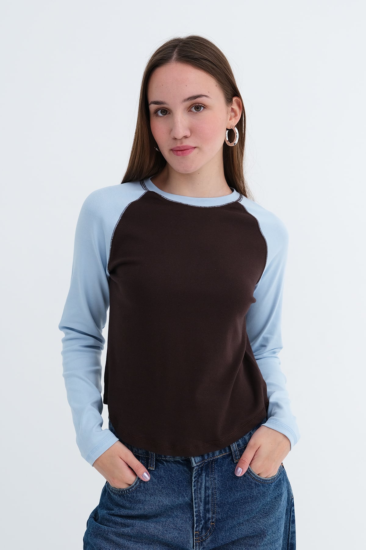 Brown---Blue_Crew-Neck-Long-Sleeve-T-Shirt-addax