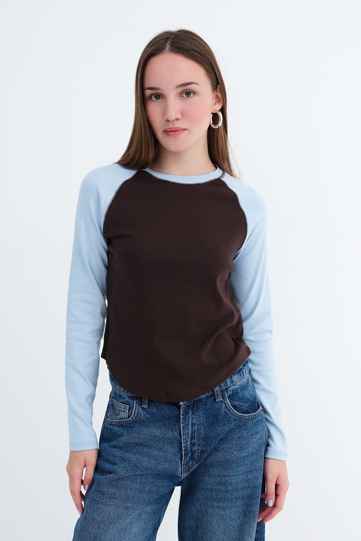 Brown---Blue_Crew-Neck-Long-Sleeve-T-Shirt-addax