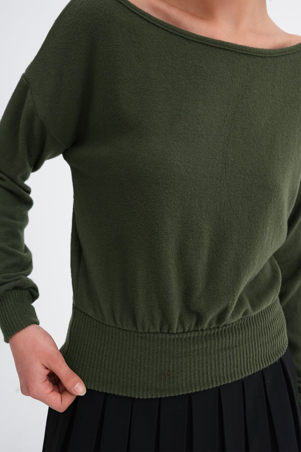 Dark-Green_Long-Sleeved-Modal-Blouse-addax