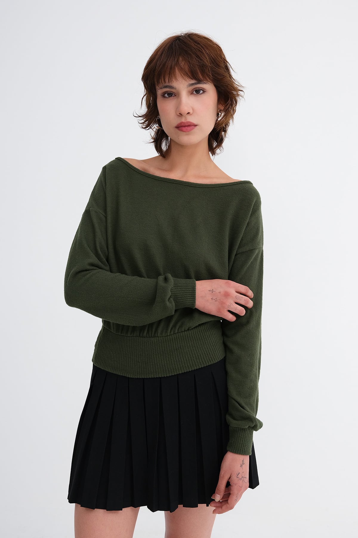 Dark-Green_Long-Sleeved-Modal-Blouse-addax