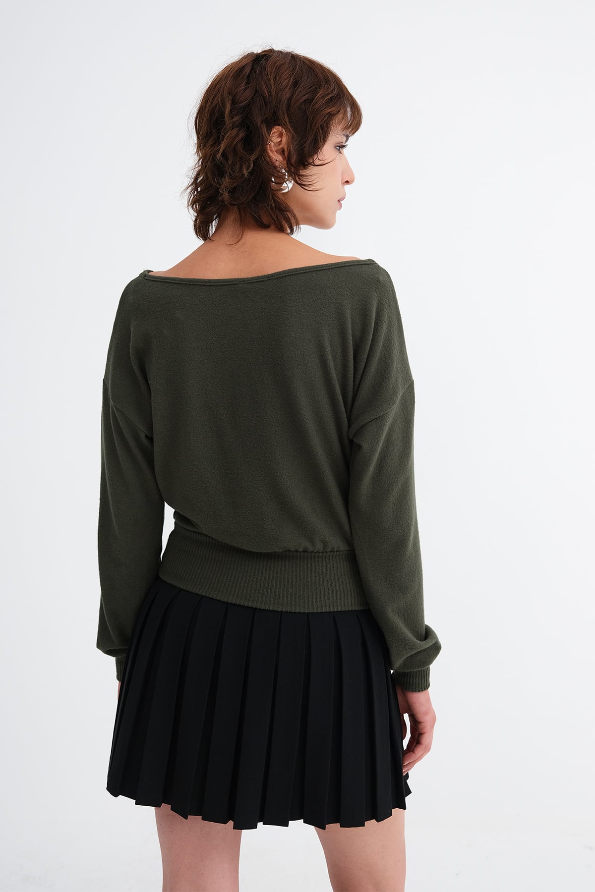 Dark-Green_Long-Sleeved-Modal-Blouse-addax