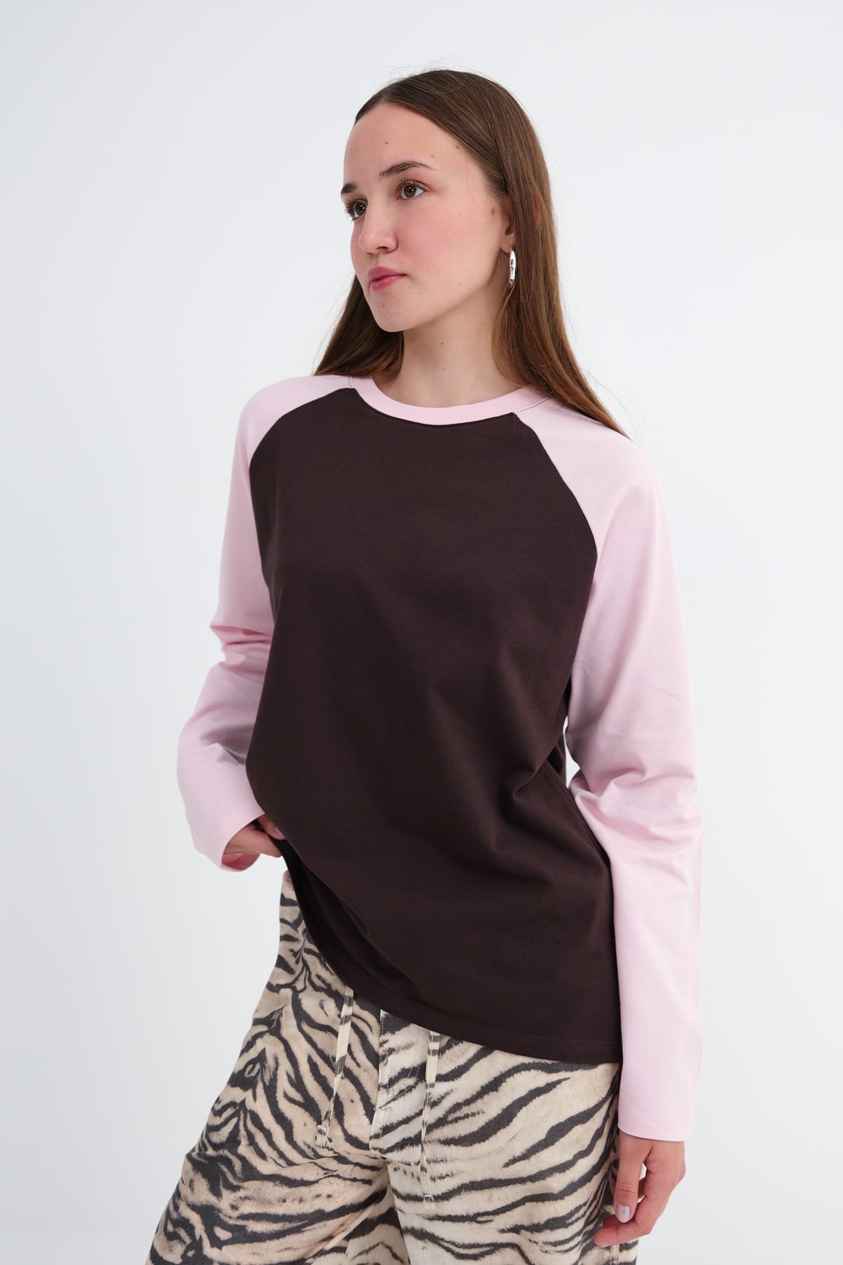 Brown-pink_Long-Sleeve-T-Shirt-addax