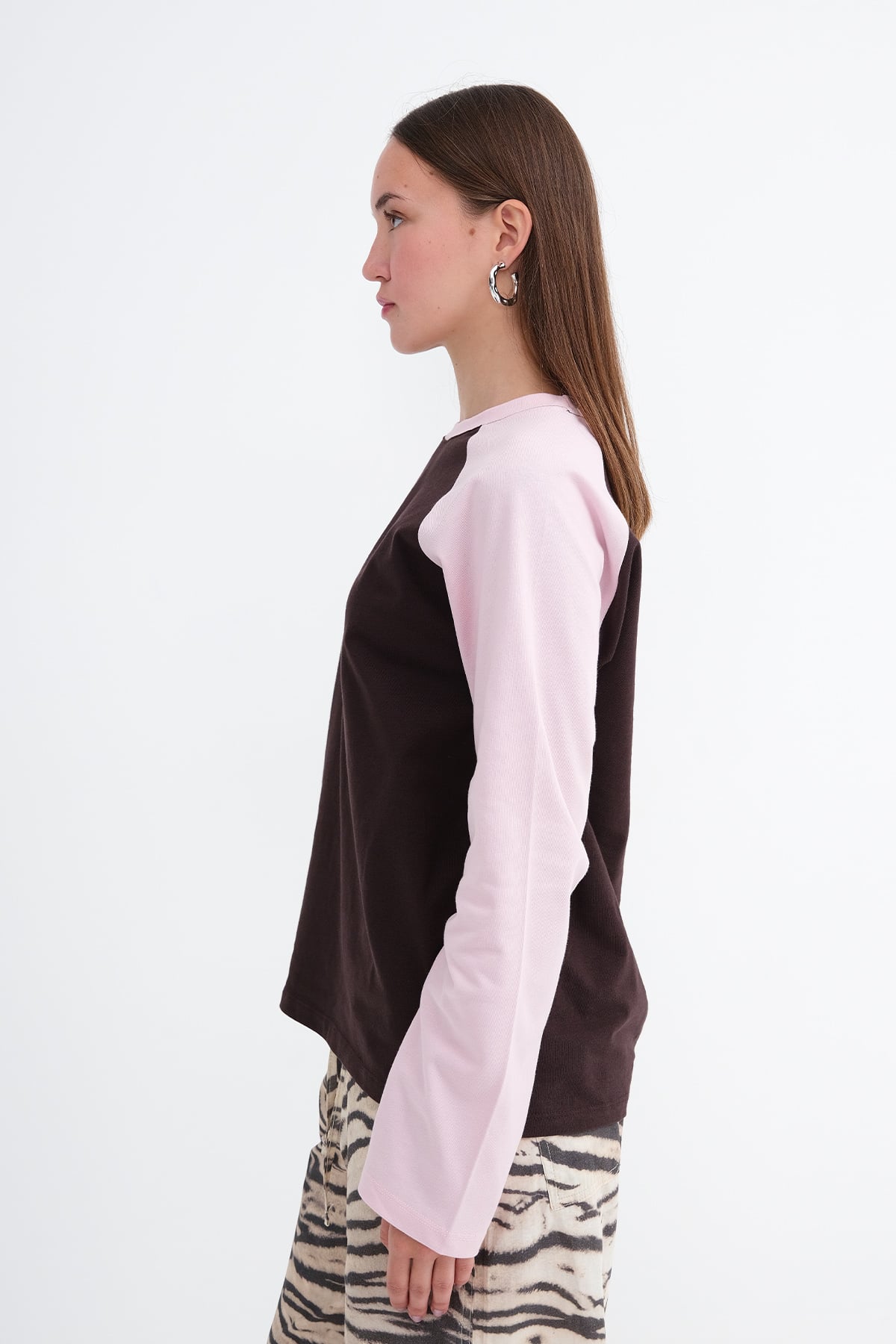 Brown-pink_Long-Sleeve-T-Shirt-addax