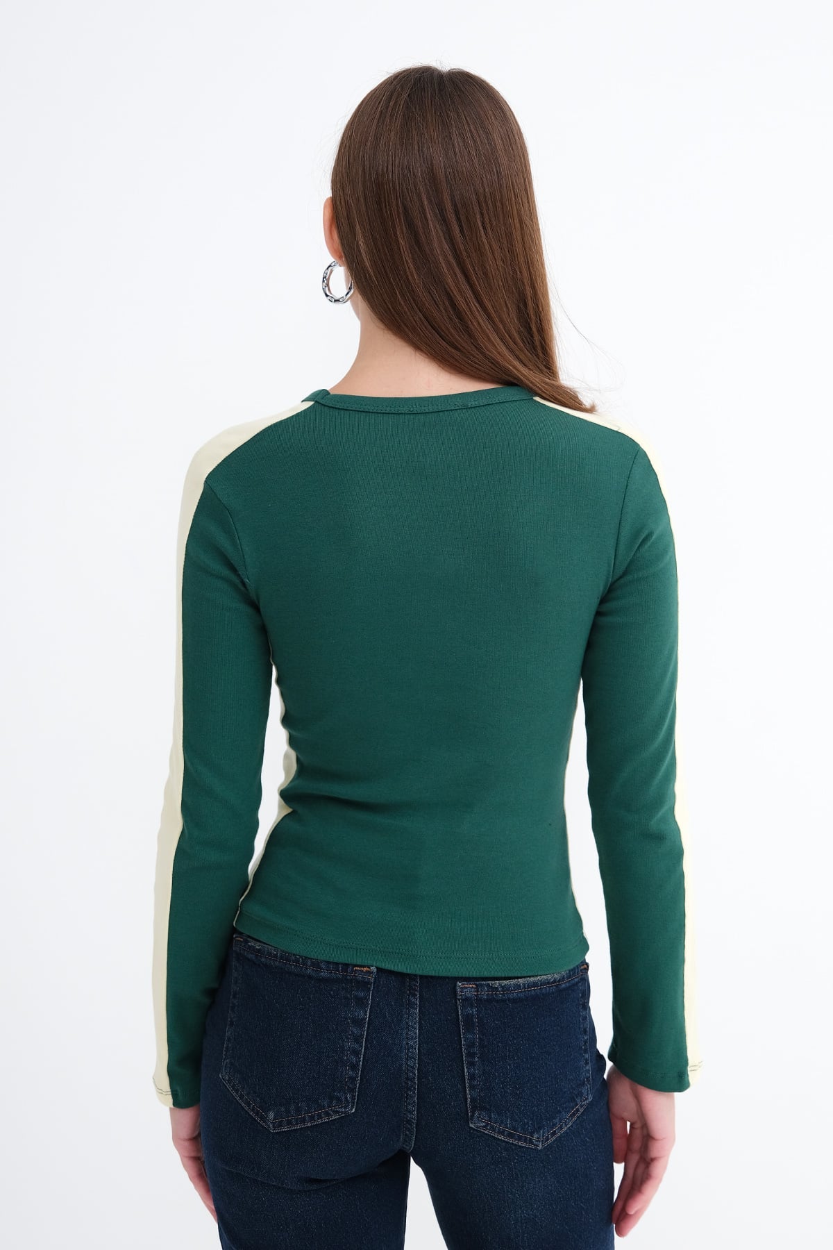 Emerald_Printed-Long-Sleeve-T-Shirt-addax