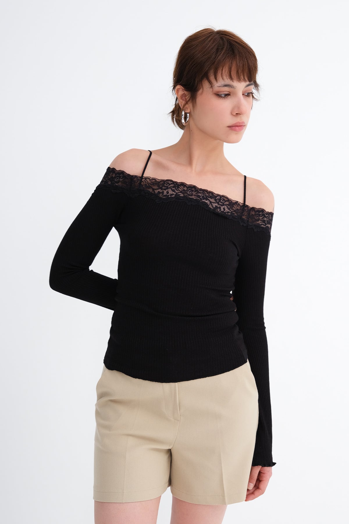 Black_Boat-Neck-Lace-Blouse-addax
