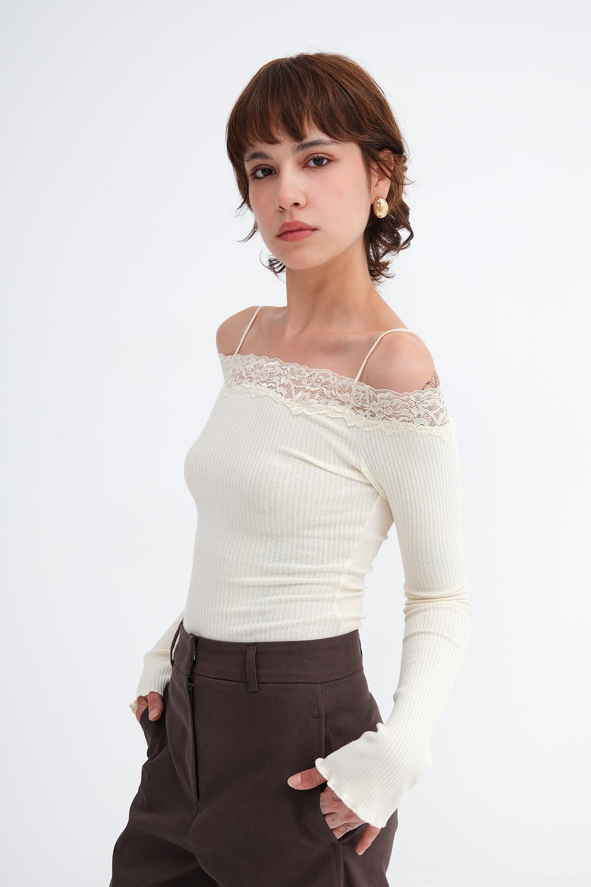 Cream_Boat-Neck-Lace-Blouse-addax