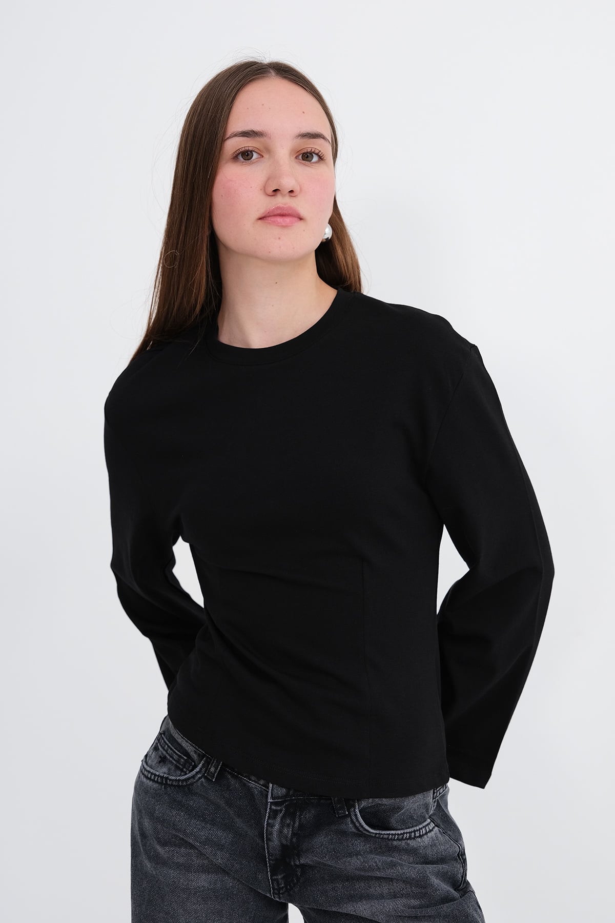 Black_Long-Sleeve-T-Shirt-addax